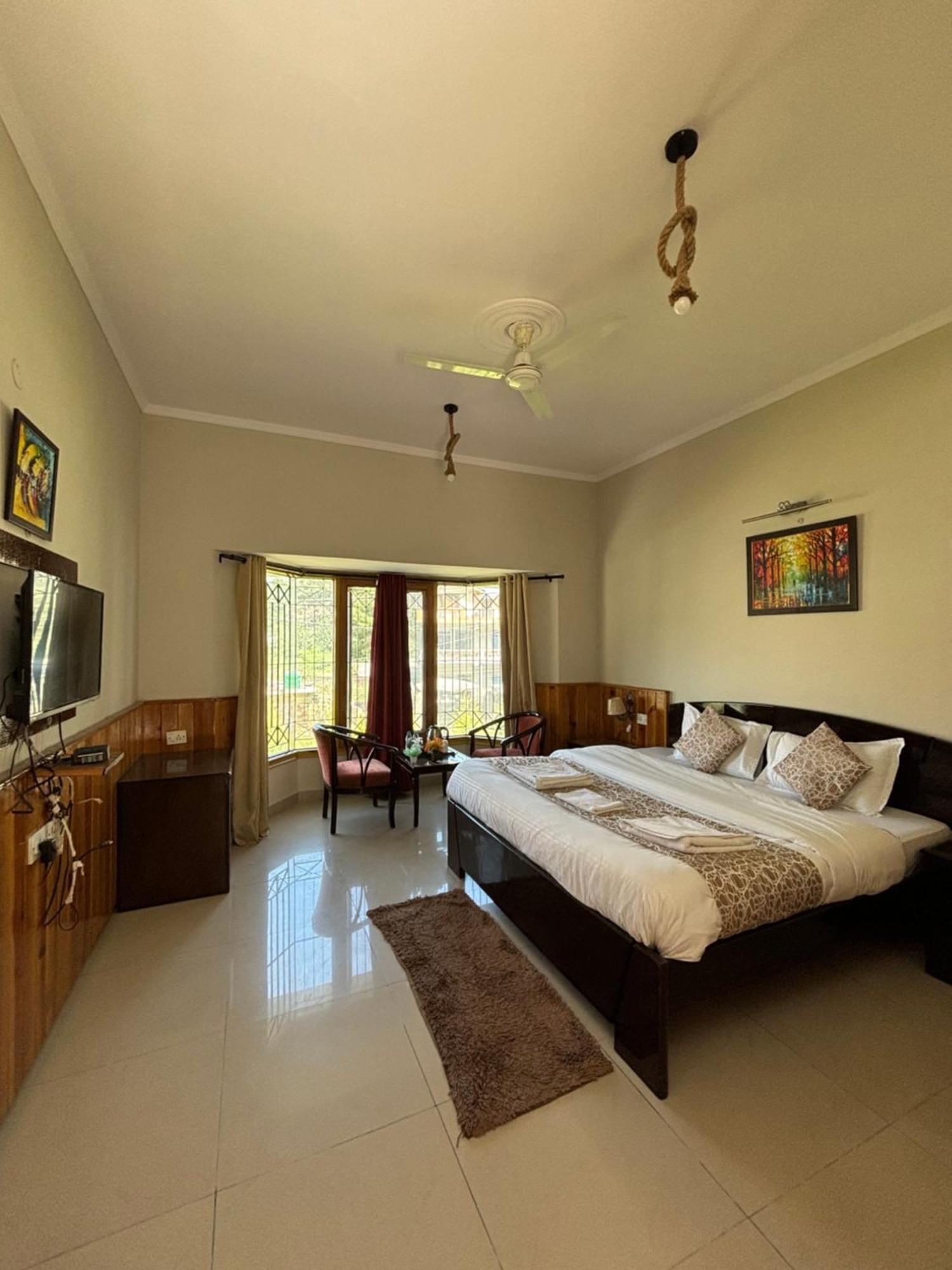 Ivy The Boutique Hotel Near Neem Karoli Temple 나이니탈 외부 사진