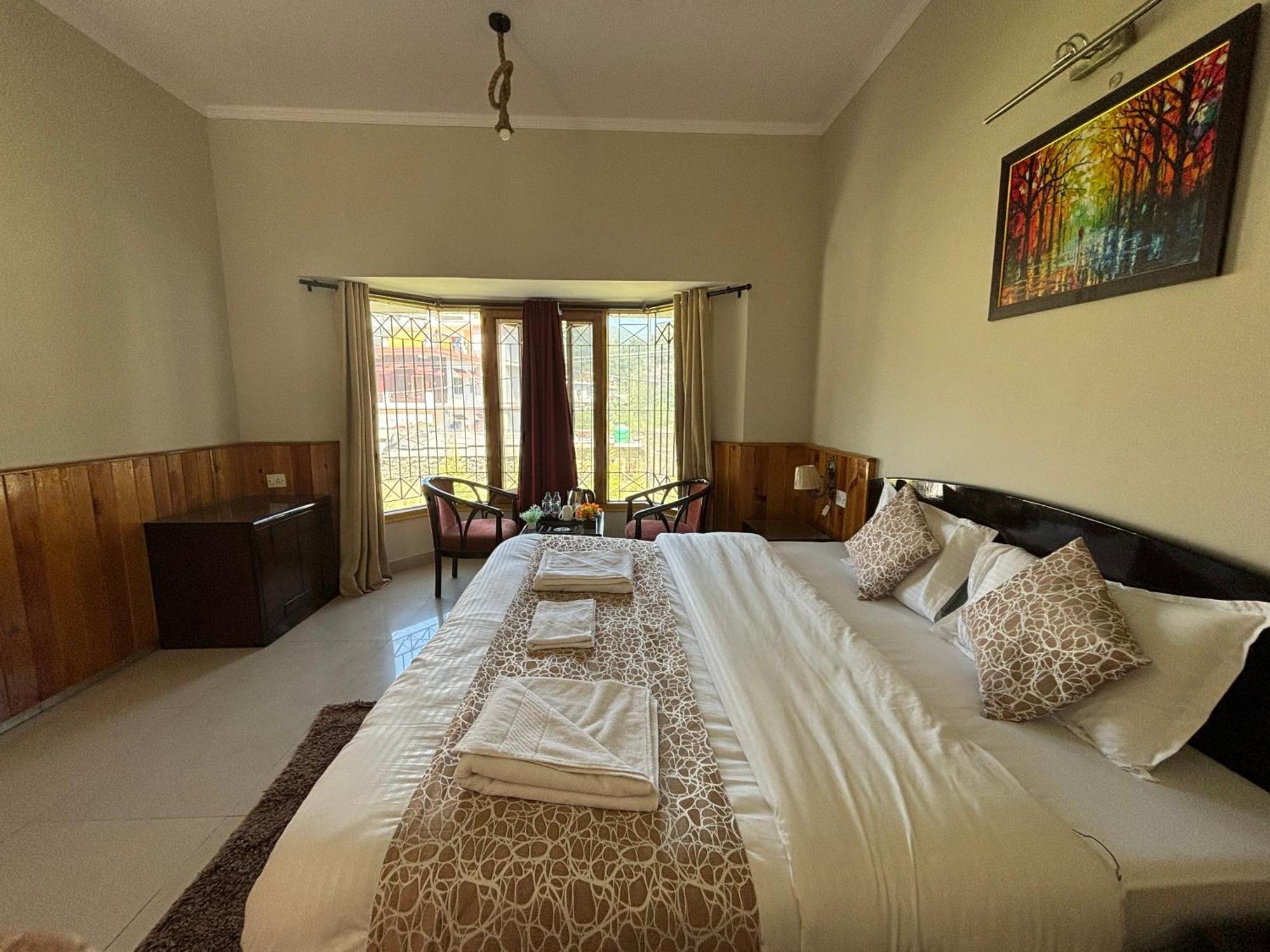 Ivy The Boutique Hotel Near Neem Karoli Temple 나이니탈 외부 사진