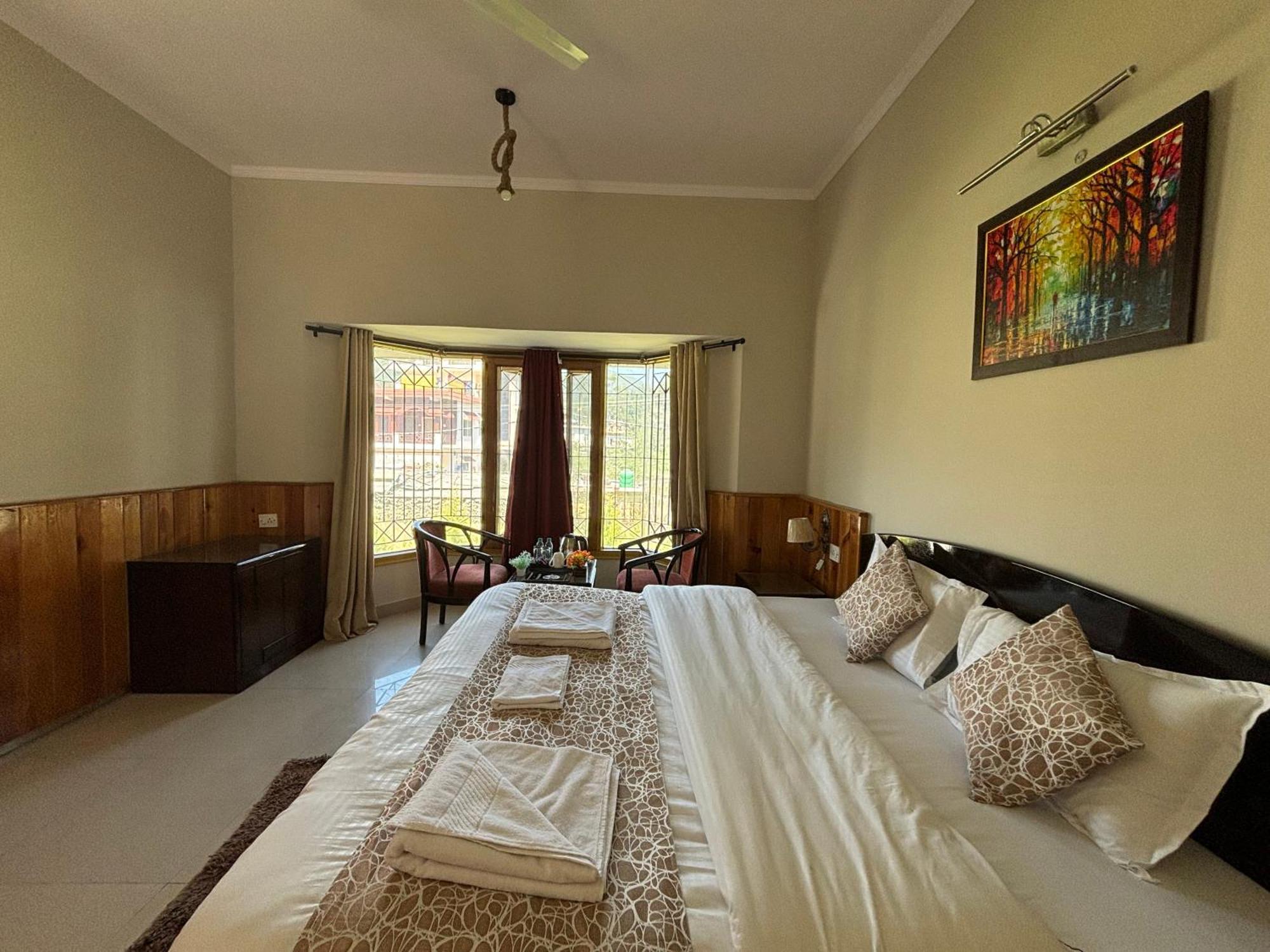 Ivy The Boutique Hotel Near Neem Karoli Temple 나이니탈 외부 사진