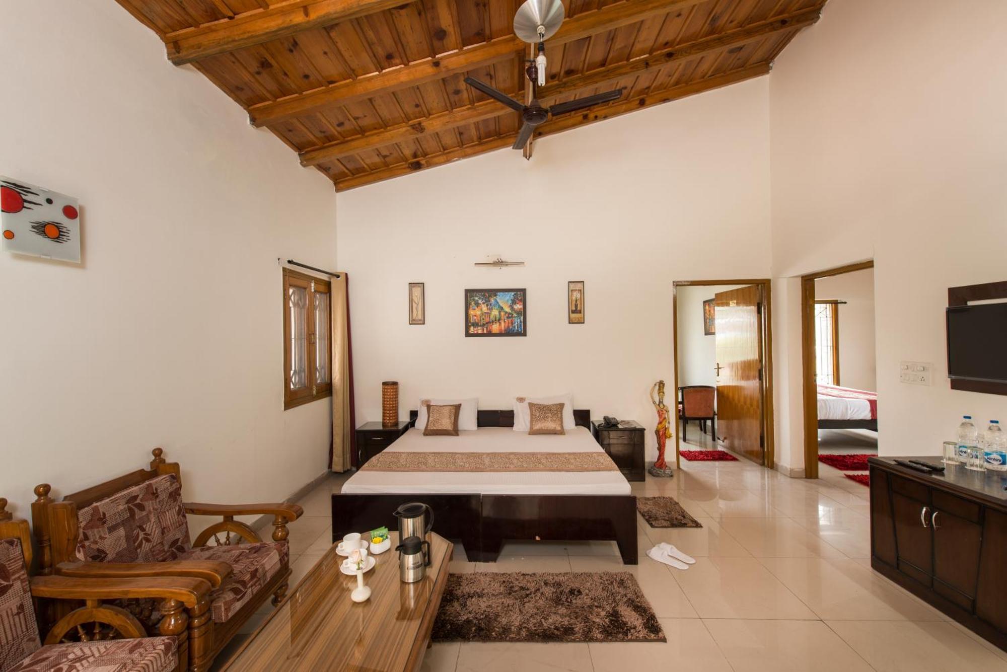 Ivy The Boutique Hotel Near Neem Karoli Temple 나이니탈 외부 사진